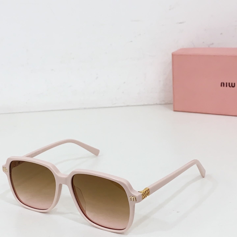 MIU MIU